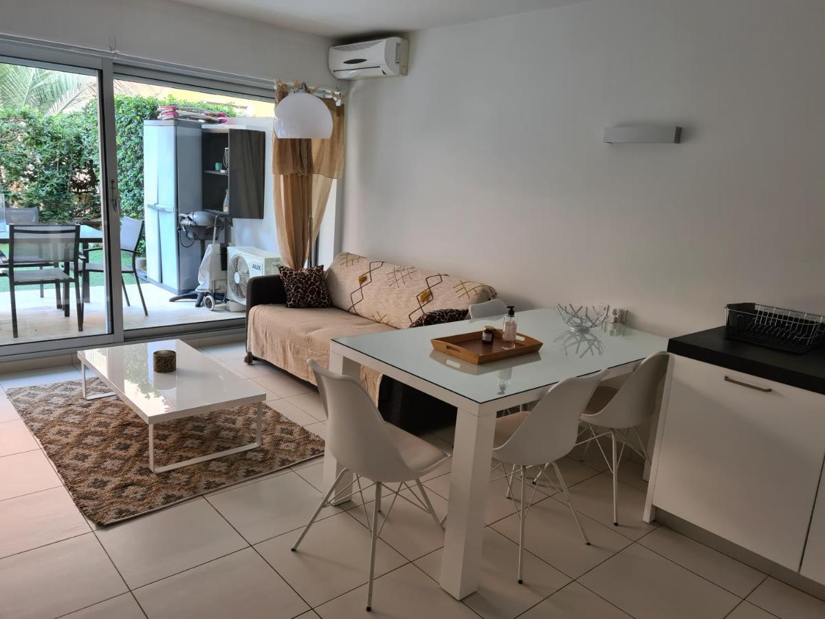 Le Lodge, T2 Classe 3 Etoiles Avec Jardin, Parking, Piscine & Mer A 2 Pas Menton Kültér fotó