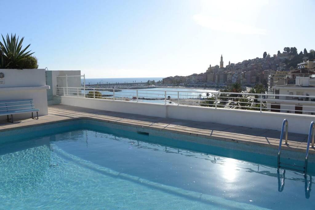 Le Lodge, T2 Classe 3 Etoiles Avec Jardin, Parking, Piscine & Mer A 2 Pas Menton Kültér fotó