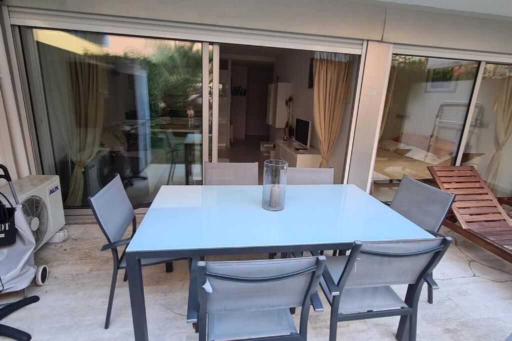Le Lodge, T2 Classe 3 Etoiles Avec Jardin, Parking, Piscine & Mer A 2 Pas Menton Kültér fotó
