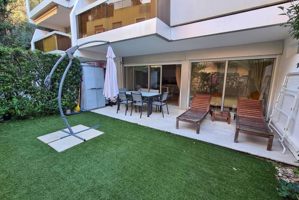Le Lodge, T2 Classe 3 Etoiles Avec Jardin, Parking, Piscine & Mer A 2 Pas Menton Kültér fotó